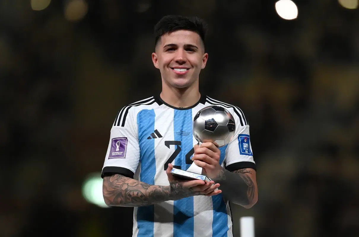 Enzo Fernandez confirma su futuro y sacude el mercado europeo