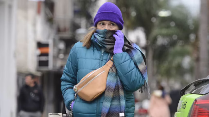 Alerta amarilla por frio extremo en doce provincias este miercoles