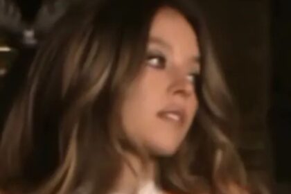 Sydney Sweeney deslumbra con un atrevido conjunto de lenceria