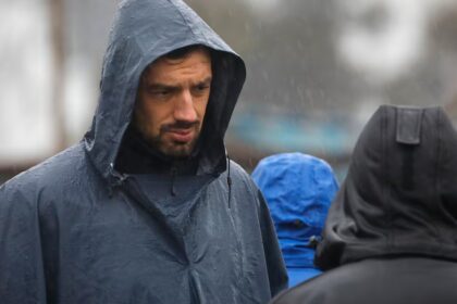 Alcalde Vodanovic revisa canal Santa Marta ante lluvias intensas