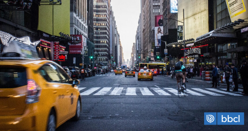 El empleo privado en Estados Unidos crece menos de lo esperado en junio