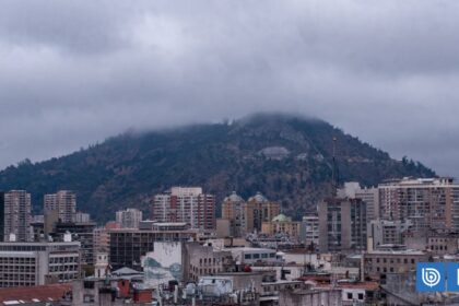 Senapred decreta alerta en diez comunas de Santiago por aluviones