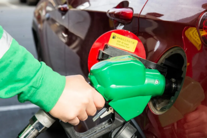 Precios de combustibles estables esta semana con posible baja luego