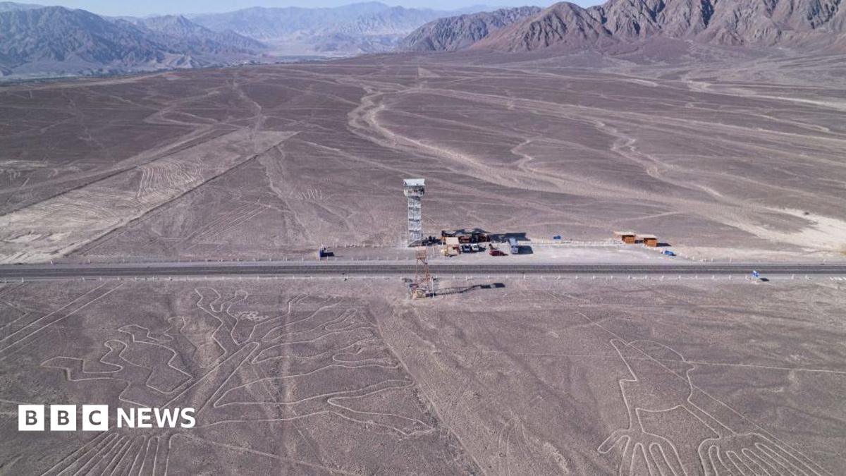 Avión turístico se estrella en Perú, mueren 13.
